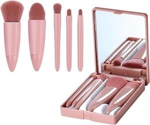Easy-taken Travel Makeup Brush Set